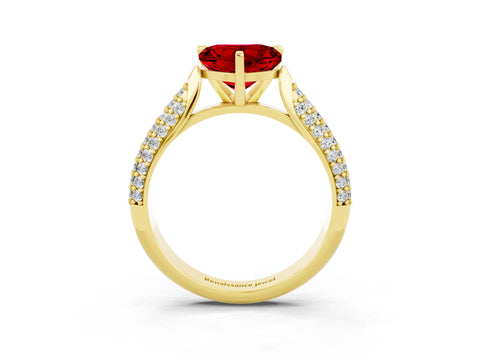 Yellow gold Heart Cut Diamond Solitaire Engagement Ring with Pavé Band and Four-Prong Setting_3