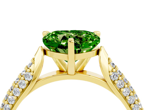 Yellow gold Heart Cut Diamond Solitaire Engagement Ring with Pavé Band and Four-Prong Setting_4