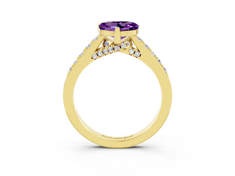 Yellow gold Heart Cut Diamond Solitaire Ring with Pavé Band and Prong Setting_3