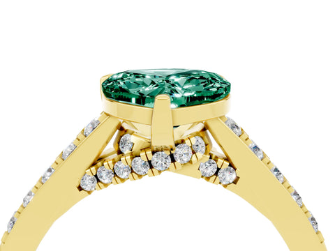 Yellow gold Heart Cut Diamond Solitaire Ring with Pavé Band and Prong Setting_4