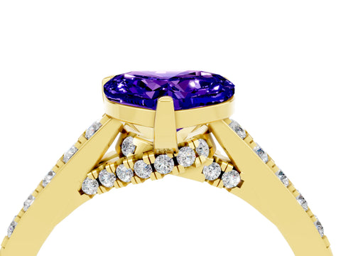 Yellow gold Heart Cut Diamond Solitaire Ring with Pavé Band and Prong Setting_4