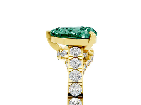 Yellow gold Heart Cut Diamond Solitaire Ring with Pavé Band and Prong Setting_5