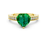Yellow gold Heart Cut Emerald Milgrain Pavé Engagement Ring with Four-Prong Setting_12