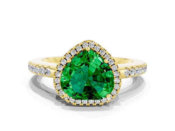 Yellow gold Heart Cut Emerald Pavé Halo Ring with Four-Prong Setting