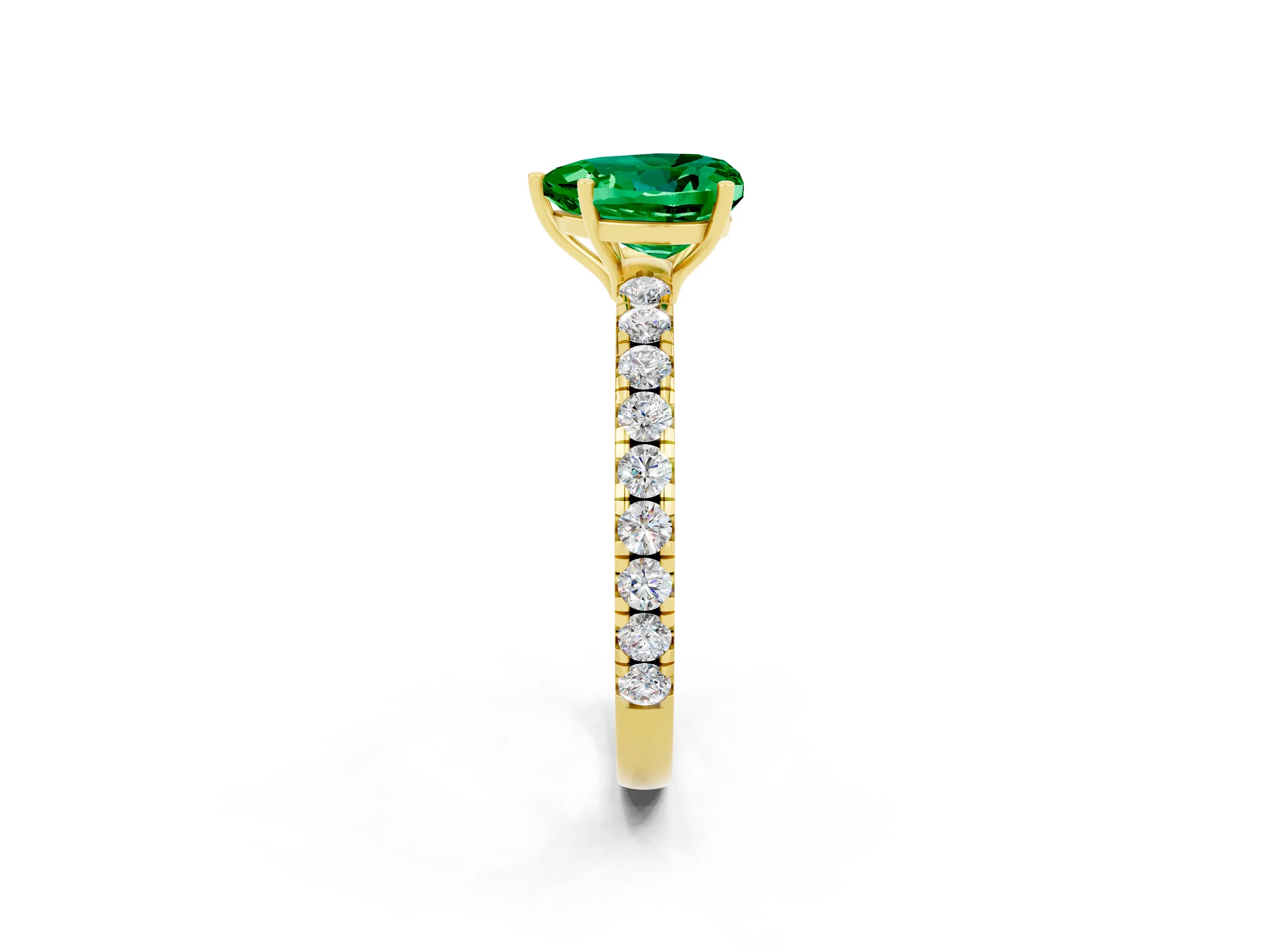 Yellow gold Heart Cut Emerald Pavé Solitaire Engagement Ring with Four-Prong Setting_14