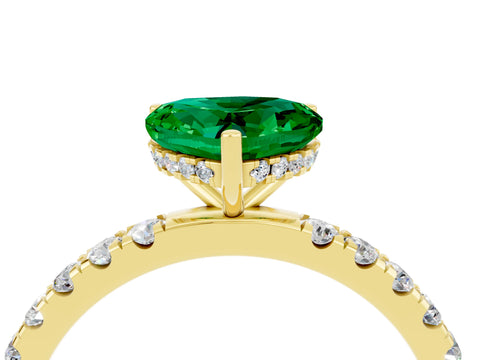 Yellow gold Heart Cut Emerald Pave Band Solitaire Ring with Four-Prong Setting_28