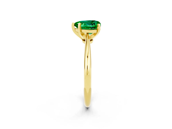 Yellow gold Heart Cut Emerald Solitaire Engagement Ring with Classic Band and Four-Prong Setting