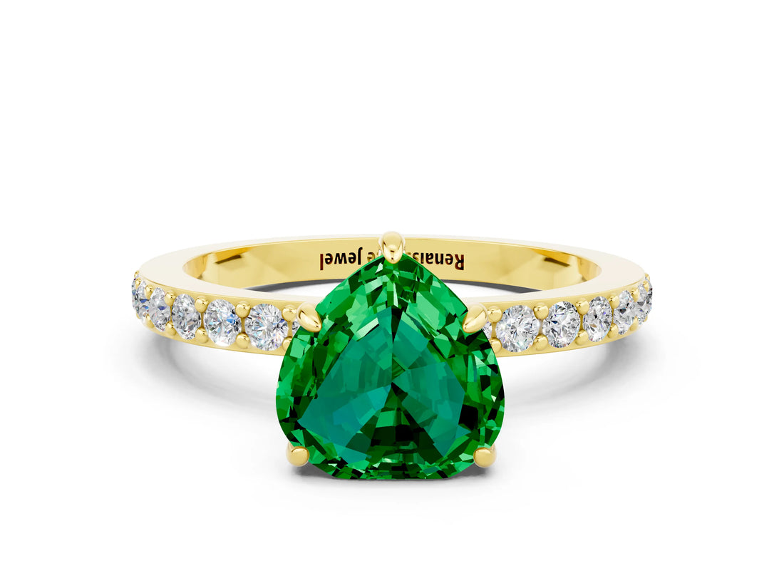 Yellow gold Heart Cut Emerald Solitaire Engagement Ring with Pavé Band and Four-Prong Setting