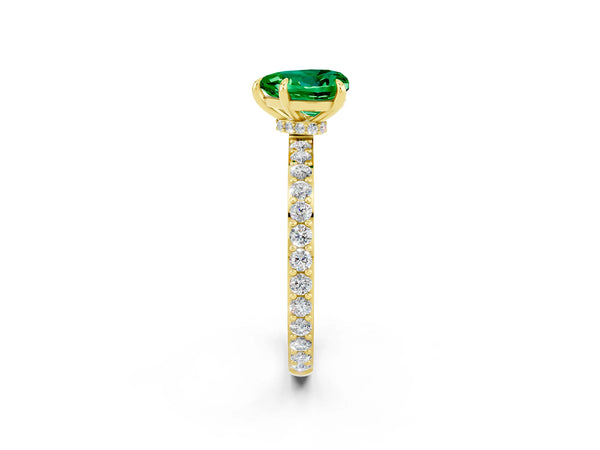 Yellow gold Heart Cut Emerald Solitaire Engagement Ring with Pavé Band and Four-Prong Setting
