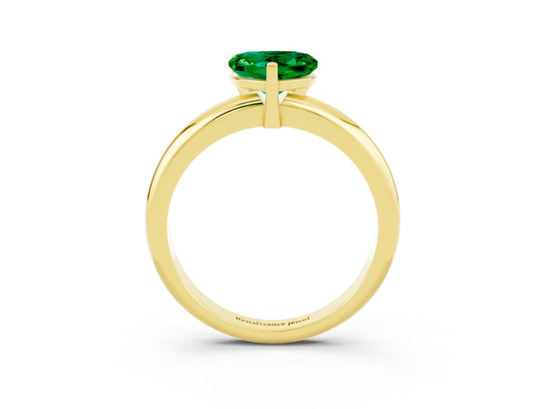 Yellow gold Heart Cut Emerald Solitaire Engagement Ring with Round Band and Four-Prong Setting