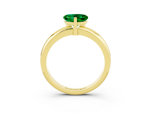 Yellow gold Heart Cut Emerald Solitaire Engagement Ring with Round Band and Four-Prong Setting_3