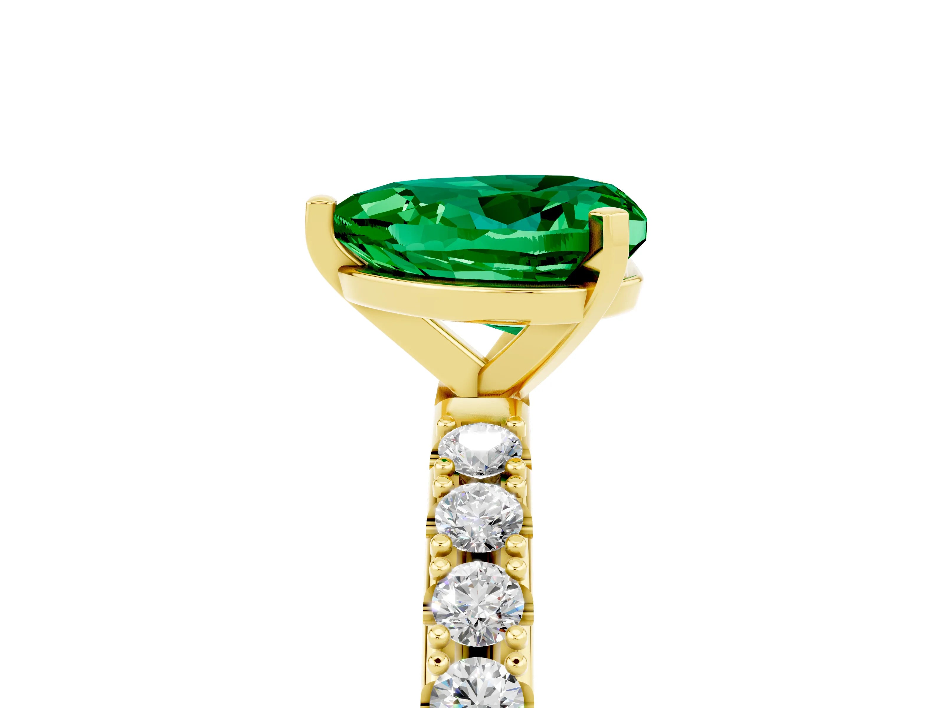 Yellow gold Heart Cut Emerald Solitaire Pavé Band with Four-Prong Setting_5