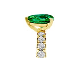 Yellow gold Heart Cut Emerald Solitaire Pavé Engagement Ring with Round Band and Prong Setting_83