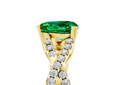 Yellow gold Heart Cut Emerald Solitaire Ring with Four-Prong Setting and Twisted Pavé Band_5