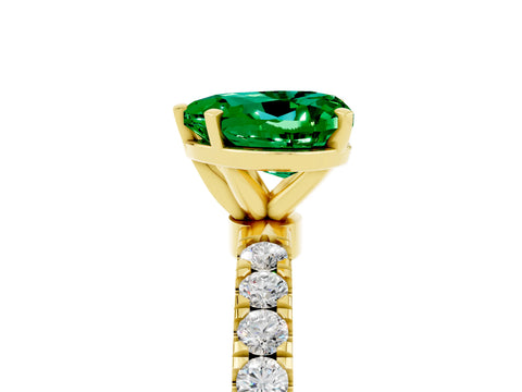 Yellow gold Heart Cut Emerald Solitaire Ring with Pavé Accents and Four-Prong Setting_5