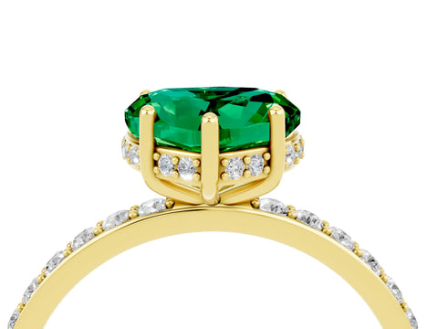 Yellow gold Heart Cut Emerald Solitaire Ring with Pavé Band and Hidden Halo_16