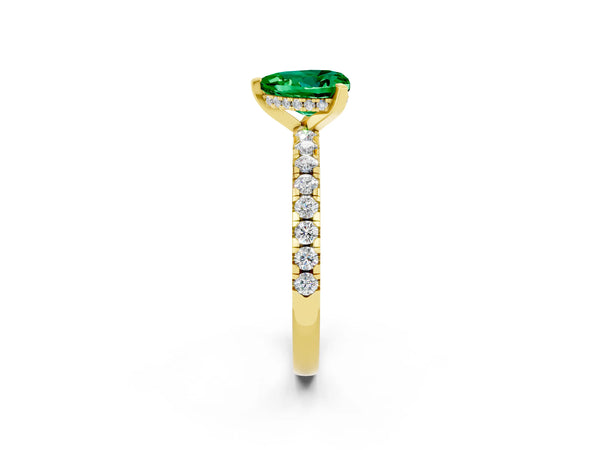 Yellow gold Heart Cut Emerald Solitaire Ring with Round  Pavé Band and Four-Prong Setting