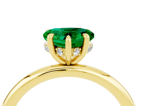 Yellow gold Heart Cut Emerald Solitaire Ring with Thin Band and Four-Prong Setting_4
