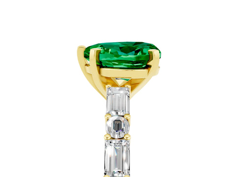 Yellow gold Heart Cut Emerald Solitaire with Side Baguettes and Channel Set Band_5
