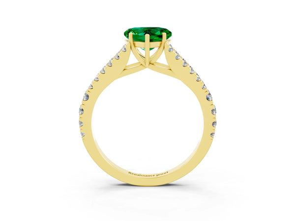 Yellow gold Heart Cut Emerald Split Shank Pavé Engagement Ring with Four-Prong Setting