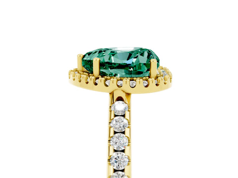 Yellow gold Heart Cut Green Sapphire Pavé Halo Ring with Four-Prong Setting_17