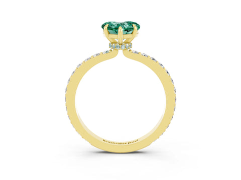 Yellow gold Heart Cut Green Sapphire Ring with Pavé Band and Four-Prong Setting_3