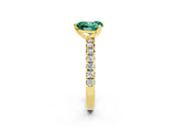 Yellow gold Heart Cut Green Sapphire Solitaire Pavé Engagement Ring with Round Band and Prong Setting_14