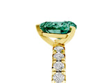 Yellow gold Heart Cut Green Sapphire Solitaire Pavé Engagement Ring with Round Band and Prong Setting_71