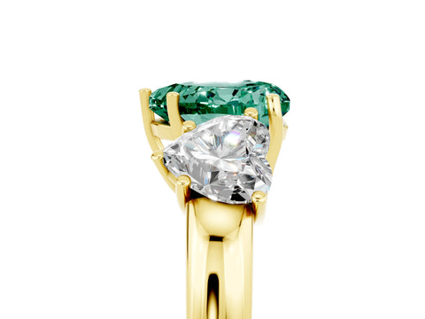 Yellow gold Heart Cut Green Sapphire Three-Stone Ring with Four-Prong Setting and Classic Band_5