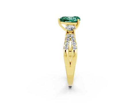 Yellow gold Heart Cut Green Sapphire Three-Stone Ring with Pavé Split Shank and Four-Prong Setting_2