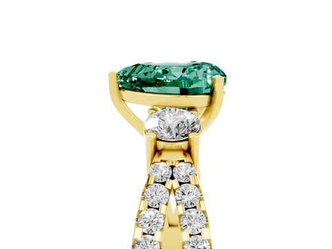 Yellow gold Heart Cut Green Sapphire Three-Stone Ring with Pavé Split Shank and Four-Prong Setting_5