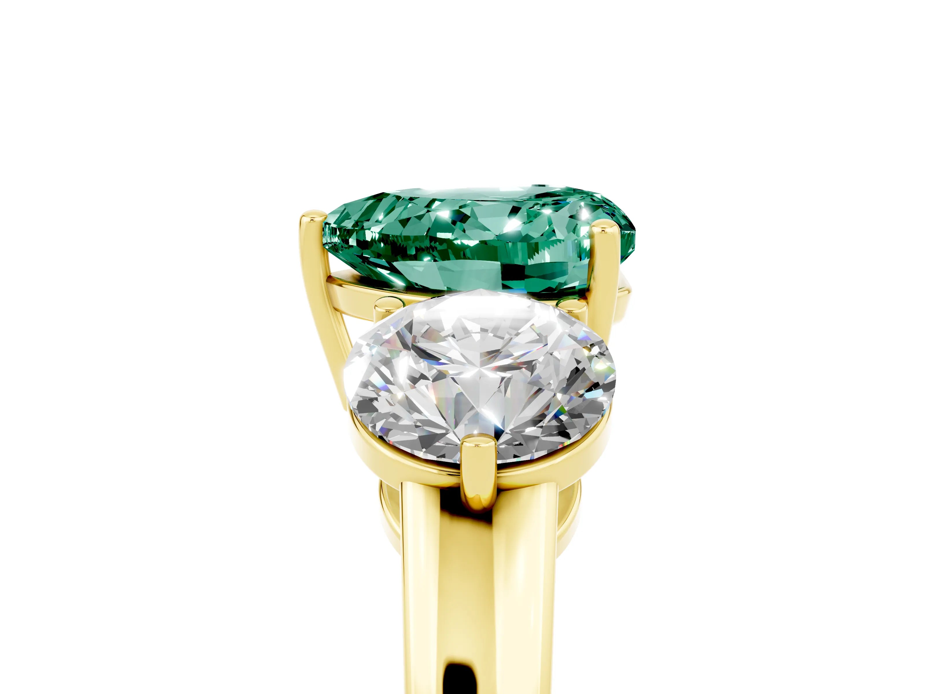 Yellow gold Heart Cut Green Sapphire Three-Stone Ring with Prong Setting and Classic Band_5