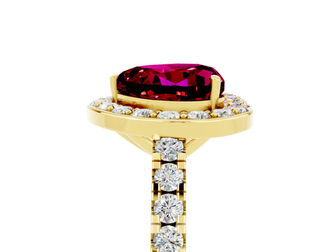 Yellow gold Heart Cut Halo Diamond Ring with Pavé Band and Three-Prong Setting_5