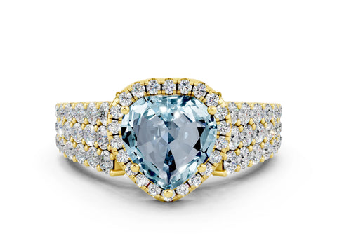 Yellow gold Heart Cut Halo Pavé Diamond Engagement Ring with Split Shank and Four-Prong Setting