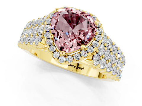 Yellow gold Heart Cut Halo Pavé Diamond Engagement Ring with Split Shank and Four-Prong Setting_1