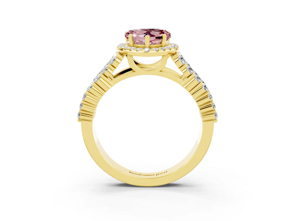 Yellow gold Heart Cut Halo Pavé Diamond Engagement Ring with Split Shank and Four-Prong Setting
