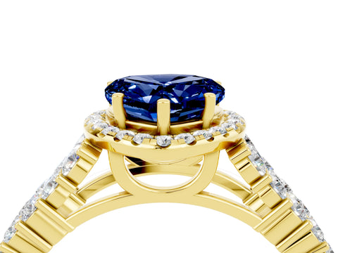 Yellow gold Heart Cut Halo Pavé Diamond Engagement Ring with Split Shank and Four-Prong Setting_4