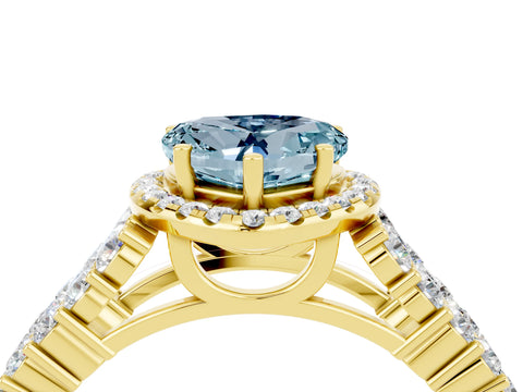 Yellow gold Heart Cut Halo Pavé Diamond Engagement Ring with Split Shank and Four-Prong Setting_4