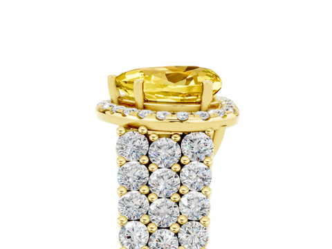 Yellow gold Heart Cut Halo Pavé Diamond Engagement Ring with Split Shank and Four-Prong Setting_5