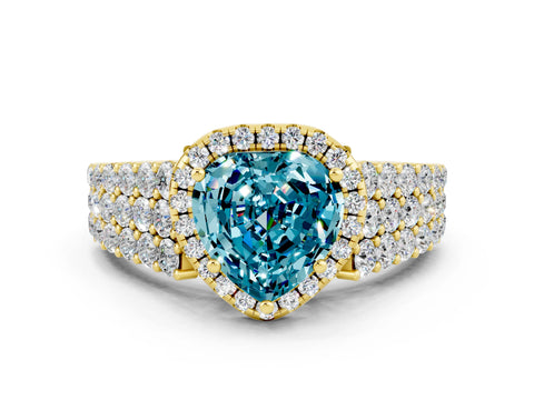 Yellow gold Heart Cut Halo Pavé Diamond Engagement Ring with Split Shank and Four-Prong Setting