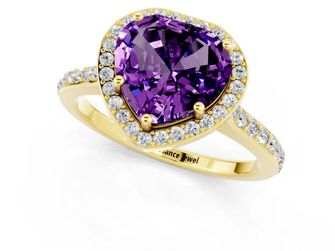 Yellow gold Heart Cut Halo Round Diamond Pavé Band with Four-Prong Setting_1