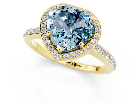 Yellow gold Heart Cut Halo Round Diamond Pavé Band with Four-Prong Setting_1