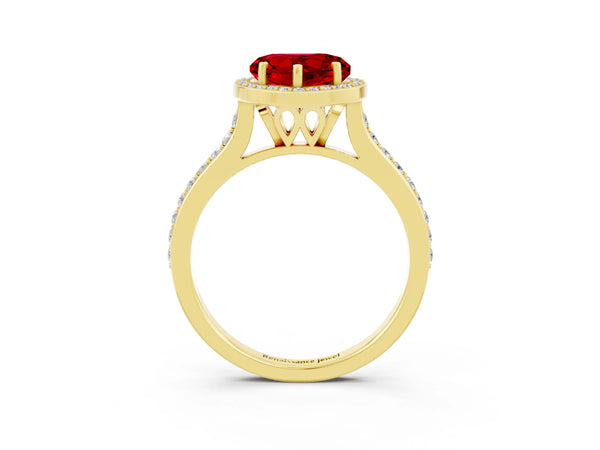 Yellow gold Heart Cut Halo Round Diamond Pavé Band with Four-Prong Setting