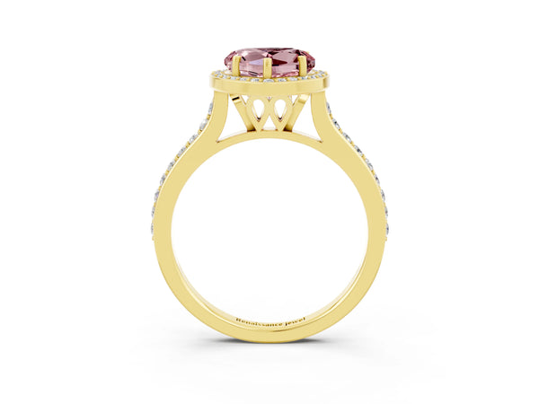 Yellow gold Heart Cut Halo Round Diamond Pavé Band with Four-Prong Setting