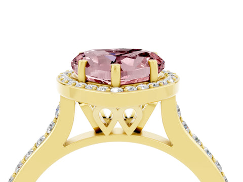 Yellow gold Heart Cut Halo Round Diamond Pavé Band with Four-Prong Setting_4