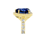 Yellow gold Heart Cut Halo Round Diamond Pavé Band with Four-Prong Setting_5