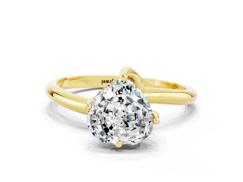 Yellow gold Heart Cut Moissanite Solitaire Engagement Ring with Four-Prong Setting and Classic Band_12