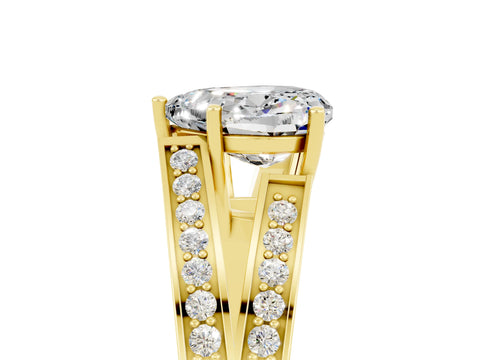 Yellow gold Heart Cut Moissanite Split Shank Ring with Pavé Band and Four-Prong Setting_5