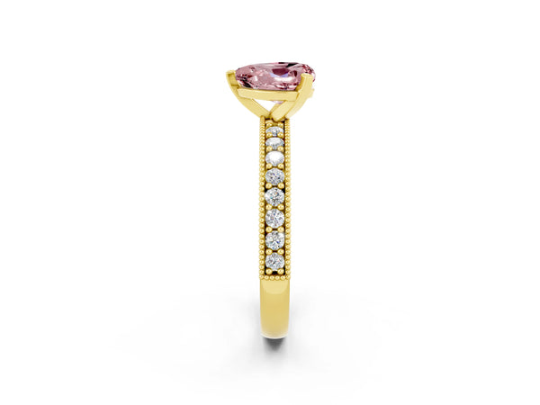 Yellow gold Heart Cut Morganite Milgrain Pavé Engagement Ring with Four-Prong Setting