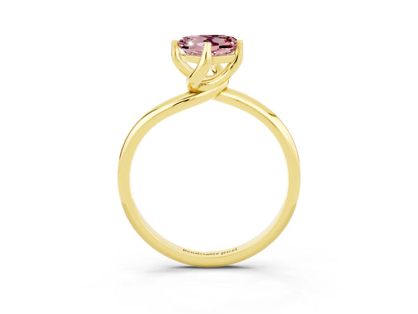 Yellow gold Heart Cut Morganite Solitaire Engagement Ring with Four-Prong Setting and Classic Band